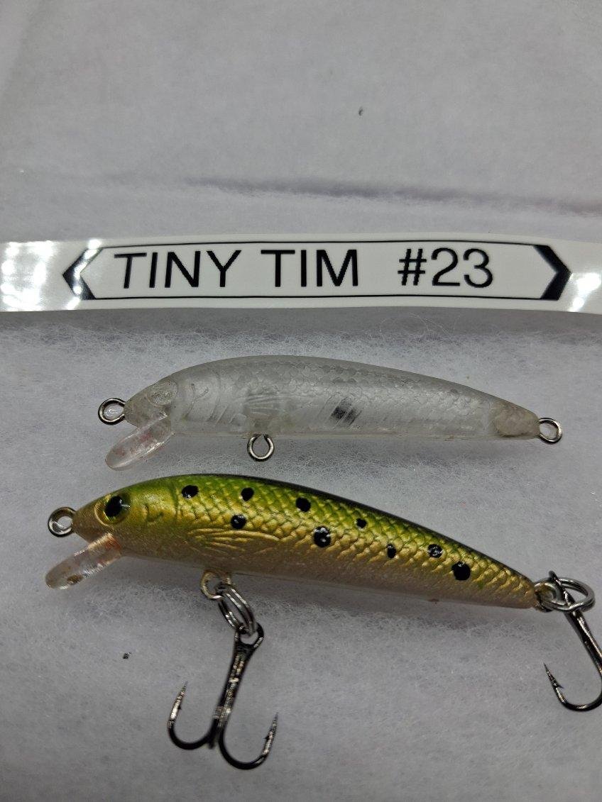 Small Minnow – 2⅜ inches – 1 oz