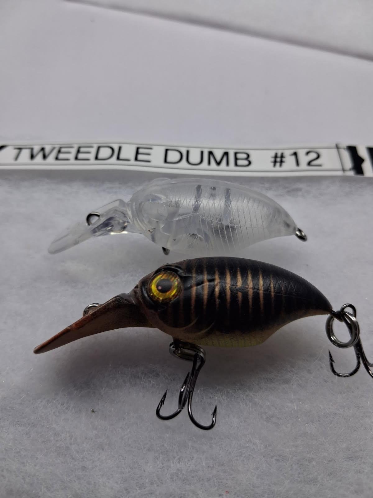 Small Crankbait – 2⅜ inches – 2 oz
